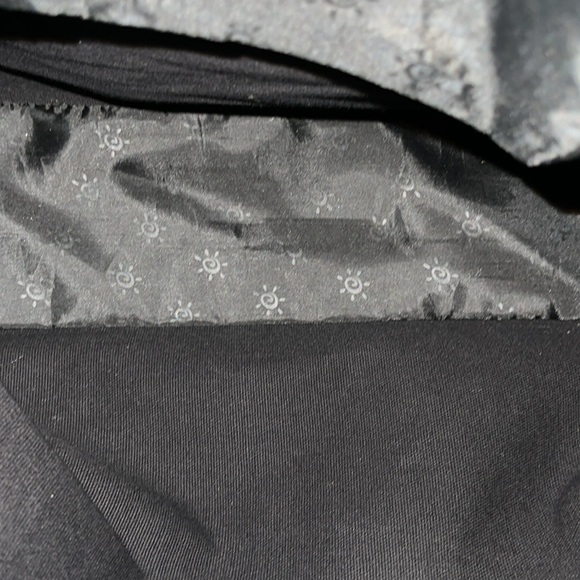 Las Vegas Kiss Foil Graphic Cotton Canvas Tote Bag Black - Picture 11 of 11